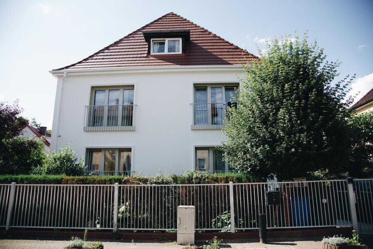 Powiew - B&B Pensjonat Noclegi Swinoujscie - Unterkunft Swinemuende - Guesthouse Tennis Garden Breakfast At Baltic Sea 외부 사진